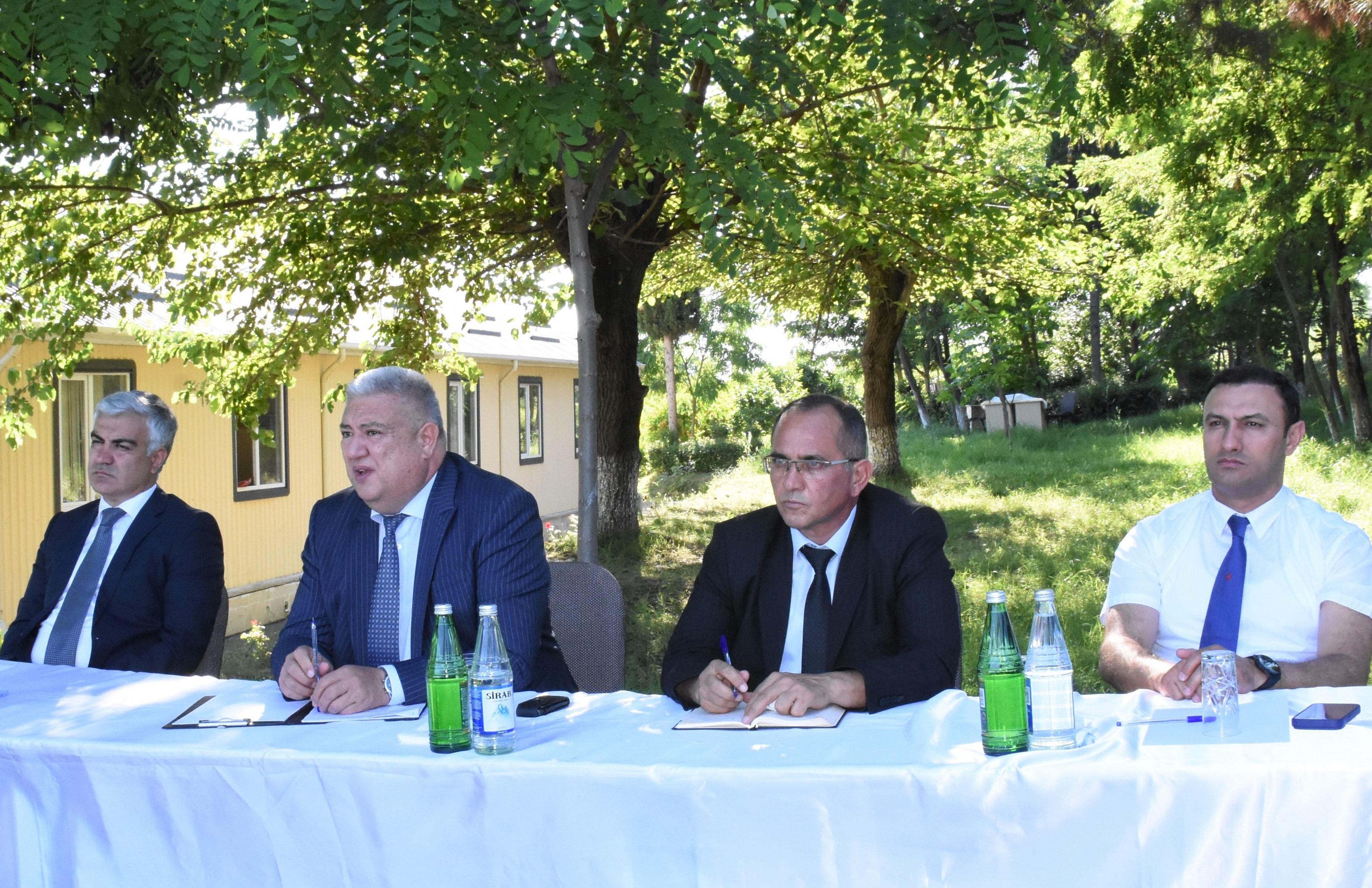 1.JPG