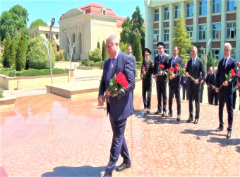 Ümummilli Lider Heydər Əliyevin anadan olmasının 103-cü ildönümü ilə əlaqədar Ulu Öndərin abidəsi ziyarət edilib və Ağsu rayon Heydər Əliyev Mərkəzinə ekskursiya təşkil olunub