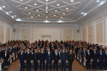 12 dekabr - Ümummilli Lider Heydər Əliyevin Anım günü ilə əlaqədar “Dahi şəxsiyyət” mövzusunda elmi-praktiki konfrans keçirilib