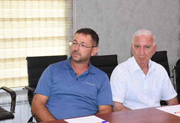 Ağsu rayonunda "2026-2030-cu illərdə kənd təsərrüfatı məhsullarının istehsalı və emalı sahələrinin inkişafına dair iş planı"nın hazırlanmasına həsr olunmuş görüş keçirilib