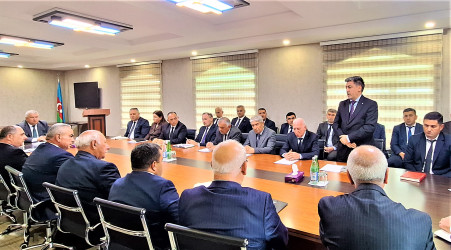 2026-cı ilin “Şəhərsalma və Memarlıq İli” elan edilməsi ilə bağlı “Milli Memarlıq və Şəhərsalmanın tərəqqisində Heydər Əliyev imzası” mövzusunda yığıncaq keçirilib