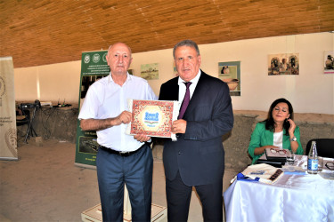 Ağsu rayonunda professor Qafar Cəbiyevin anadan olmasının 75 illik yubileyinə həsr olunmuş elmi-praktiki konfrans keçirilib