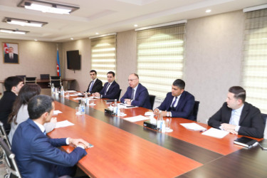 Qida Təhlükəsizliyi Agentliyinin sədri Qoşqar Təhməzli Ağsu rayonunda vətəndaşları qəbul edib