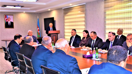 2026-cı ilin “Şəhərsalma və Memarlıq İli” elan edilməsi ilə bağlı “Milli Memarlıq və Şəhərsalmanın tərəqqisində Heydər Əliyev imzası” mövzusunda yığıncaq keçirilib
