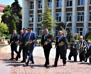 Ağsu rayonunda 15 iyun – Azərbaycan xalqının Milli Qurtuluş Gününə həsr olunmuş “Milli Qurtuluşdan şanlı Zəfərə gedən müqəddəs yol” mövzusunda yığıncaq keçirilib.
