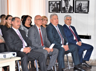 Ağsu rayonunda Ulu Öndər Heydər Əliyevin anadan olmasının 103-cü ildönümü ilə əlaqədar rəsmi yığıncaq keçirilib və konsert təşkil edilib