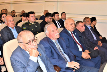 Ağsu rayonunda Ulu Öndər Heydər Əliyevin anadan olmasının 103-cü ildönümü ilə əlaqədar rəsmi yığıncaq keçirilib və konsert təşkil edilib