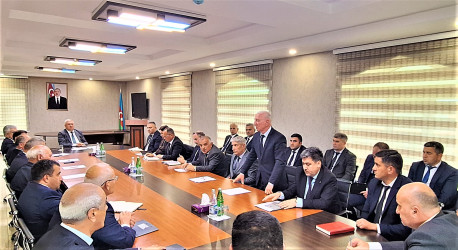 2026-cı ilin “Şəhərsalma və Memarlıq İli” elan edilməsi ilə bağlı “Milli Memarlıq və Şəhərsalmanın tərəqqisində Heydər Əliyev imzası” mövzusunda yığıncaq keçirilib