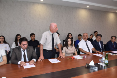 Ağsu rayon ümumtəhsil məktəblərindən 2024/2025-ci tədris ilində ali təhsil müəssisələrinə qəbul olmuş tələbələrlə görüş keçirilib