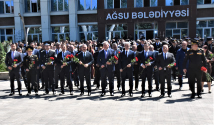 Ümummilli Lider Heydər Əliyevin anadan olmasının 103-cü ildönümü ilə əlaqədar Ulu Öndərin abidəsi ziyarət edilib və Ağsu rayon Heydər Əliyev Mərkəzinə ekskursiya təşkil olunub