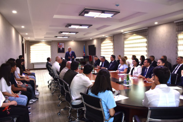 Ağsu rayon ümumtəhsil məktəblərindən 2024/2025-ci tədris ilində ali təhsil müəssisələrinə qəbul olmuş tələbələrlə görüş keçirilib