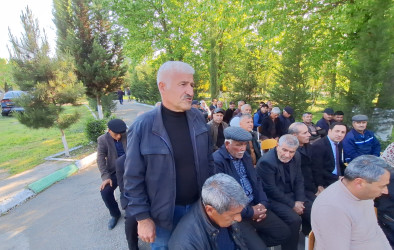 Ağsu RİH başçısı 24.04.2026-cı il tarixdə Abasxanlı kəndində səyyar qəbul keçirib