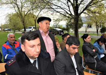 Ağsu RİH başçısı Təklə kəndində növbəti səyyar qəbul keçirib