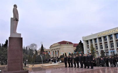 Ağsu rayonunda “31 Dekabr - Dünya azərbaycanlılarının həmrəyliyi günü” və “Yeni il” in gəlişi qeyd edilib