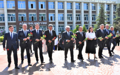 Ağsu rayonunda Dövlət qulluqçularının peşə bayramı günü münasibətilə yığıncaq keçirilib