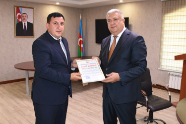 Ağsu rayonunda Dövlət qulluqçularının peşə bayramı günü münasibətilə yığıncaq keçirilib