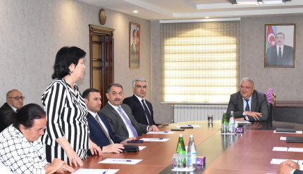 Ağsu RİH-də Hümbətova Sehrayyə Şiralı qızının 75 illik yubileyi qeyd olunub