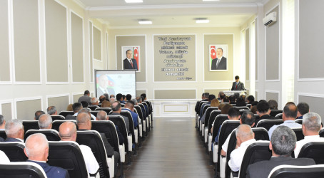 Ağsu rayonunda 15 iyun – Azərbaycan xalqının Milli Qurtuluş Gününə həsr olunmuş “Milli Qurtuluşdan şanlı Zəfərə gedən müqəddəs yol” mövzusunda yığıncaq keçirilib.