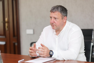 Qida Təhlükəsizliyi Agentliyinin sədri Qoşqar Təhməzli Ağsu rayonunda vətəndaşları qəbul edib