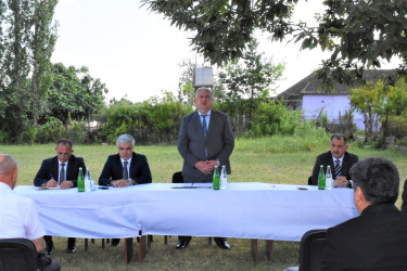 Ağsu RİH başçısı 11.06.2026-cı il tarixdə Qaradağ və Qarabağlı kəndlərində səyyar qəbullar keçirib