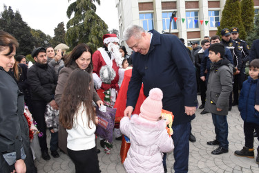 Ağsu rayonunda “31 Dekabr - Dünya azərbaycanlılarının həmrəyliyi günü” və “Yeni il” in gəlişi qeyd edilib