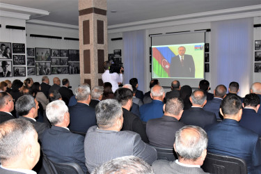 Ağsu rayonunda Ulu Öndər Heydər Əliyevin anadan olmasının 103-cü ildönümü ilə əlaqədar rəsmi yığıncaq keçirilib və konsert təşkil edilib