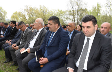 Ağsu RİH başçısı Təklə kəndində növbəti səyyar qəbul keçirib