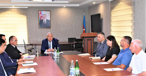 Ağsu rayonunda "2026-2030-cu illərdə kənd təsərrüfatı məhsullarının istehsalı və emalı sahələrinin inkişafına dair iş planı"nın hazırlanmasına həsr olunmuş görüş keçirilib