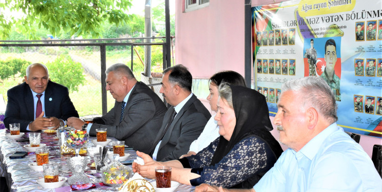 70 illik yubileyləri ilə əlaqədar şəhid atası Əli İbişov və şəhid anası Xatirə İbişova ilə görüş keçirilib