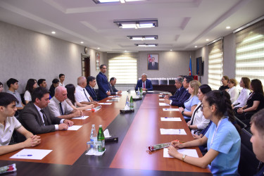 Ağsu rayon ümumtəhsil məktəblərindən 2024/2025-ci tədris ilində ali təhsil müəssisələrinə qəbul olmuş tələbələrlə görüş keçirilib