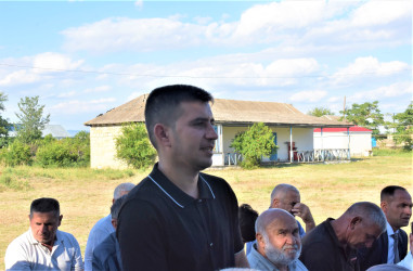 Ağsu RİH başçısı 18 iyun 2025-ci il tarixdə Qaradağ kəndində səyyar qəbul keçirib