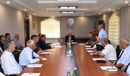 Ağsu rayonunda Kənd təsərrüfatı, balıqçılıq və akvakultura sahələrinin inkişafına dair Dövlət Proqramının icrası ilə əlaqədar yaradılmış rayon Qərargahının ilk iclası keçirilib