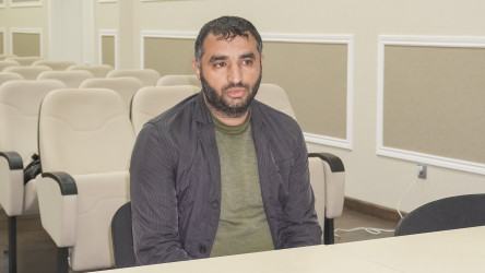 Əmək və Əhalinin Sosial Müdafiəsi Nazirliyinin Aparatının rəhbəri Fuad Musayev Ağsu rayonunda sakinləri qəbul edib