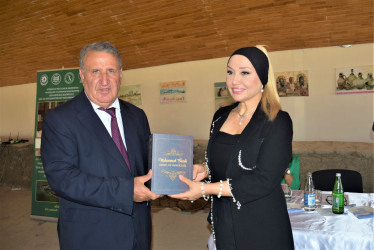 Ağsu rayonunda professor Qafar Cəbiyevin anadan olmasının 75 illik yubileyinə həsr olunmuş elmi-praktiki konfrans keçirilib